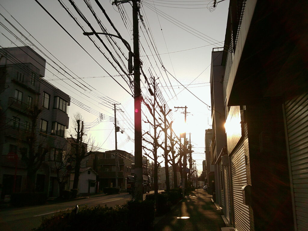 夕日に照らせれる町