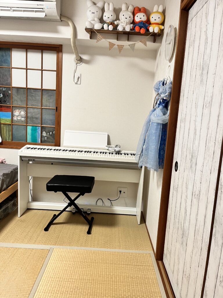 ピアノも置けた寝室