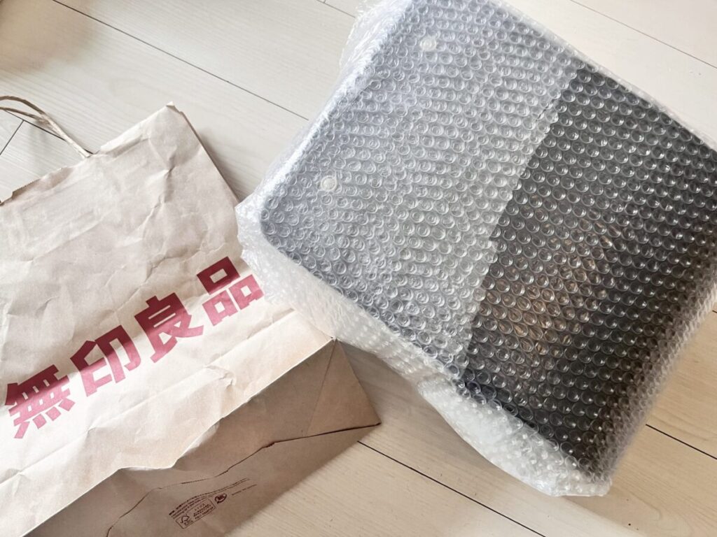 ランドセルの梱包している様子