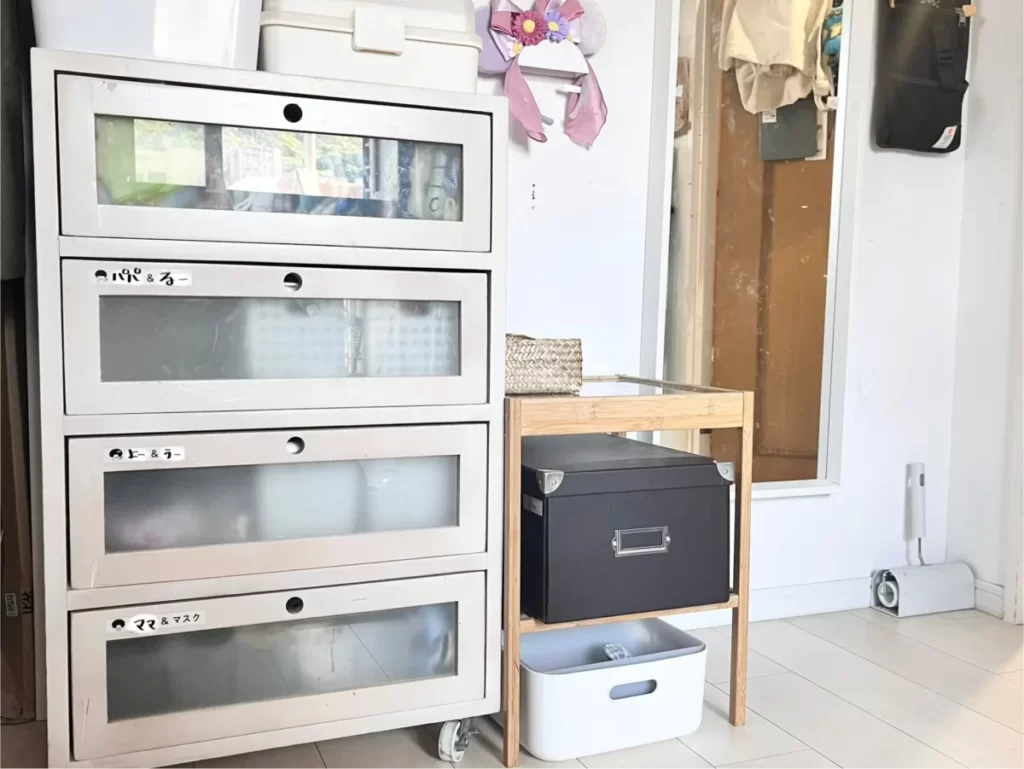 4.5畳の部屋の小物衣類収納