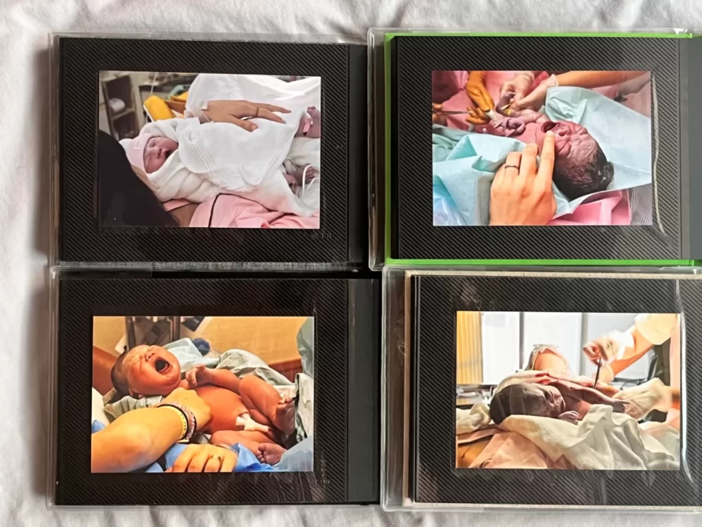 4人の子どもたちが生まれた瞬間の写真