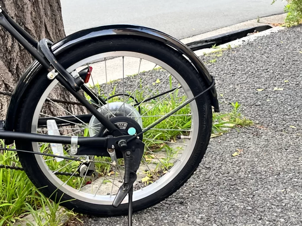 自転車のタイヤの〇