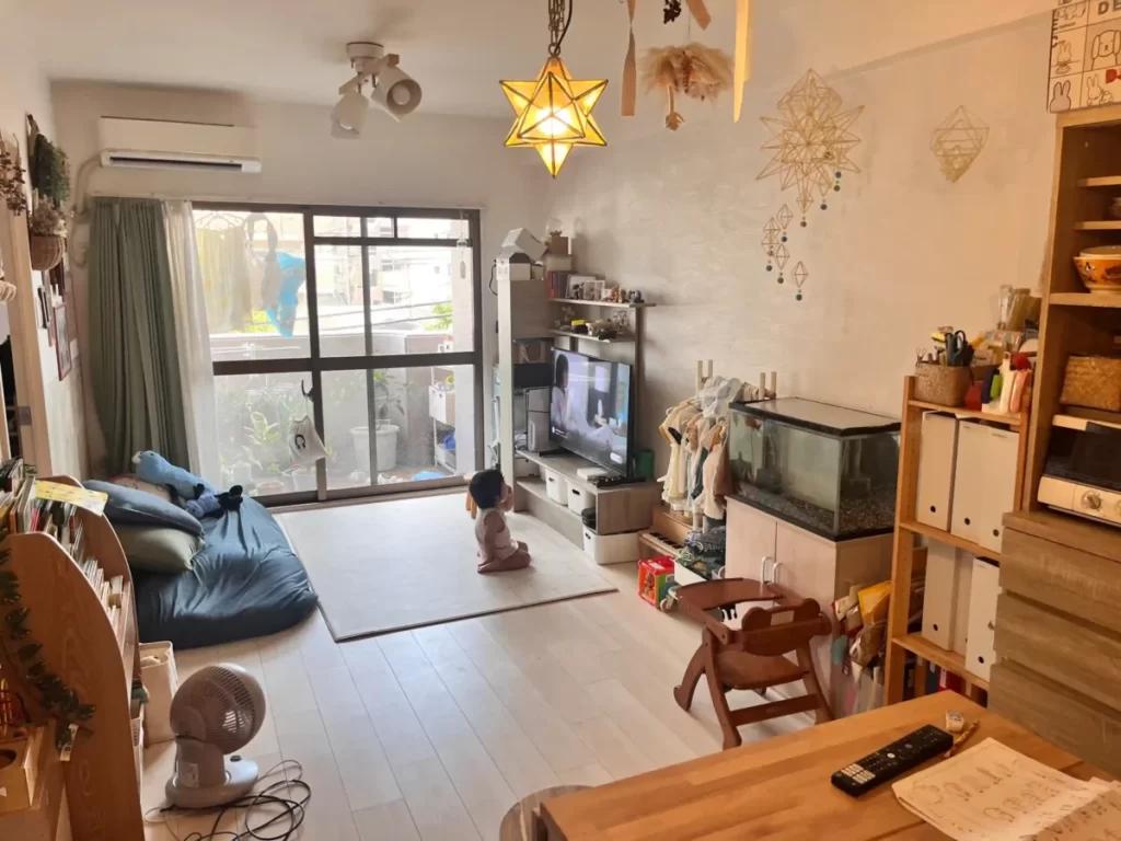 片付いた部屋の写真