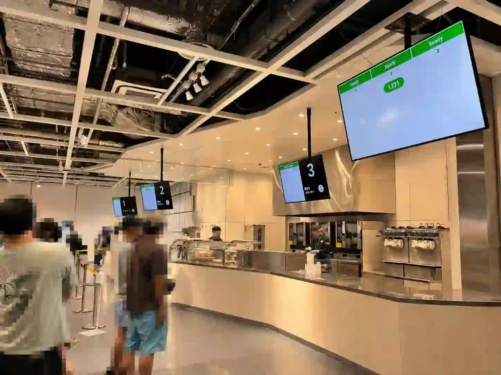 IKEAのビストロの写真