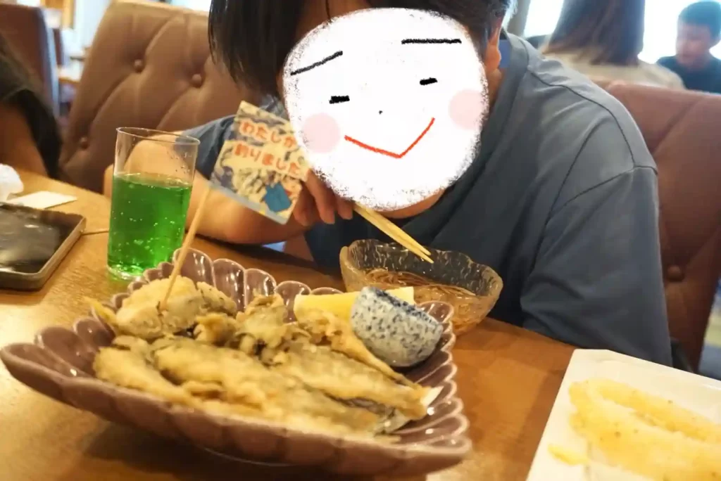 長男が釣った魚がから揚げになった写真
