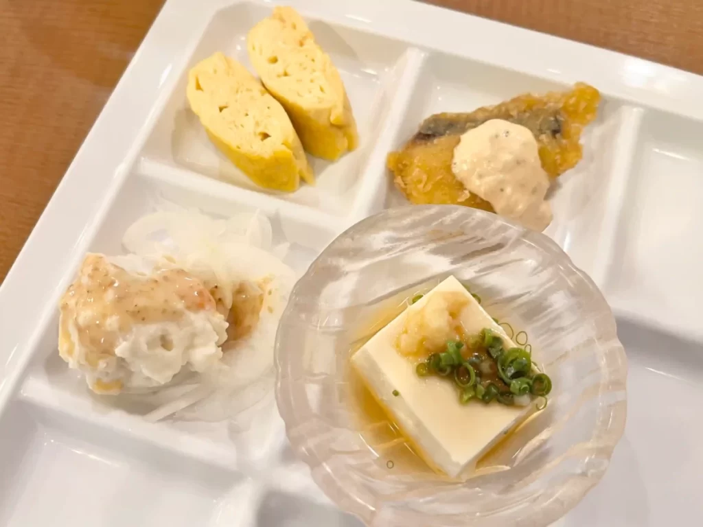 朝ごはんのビュッフェ
